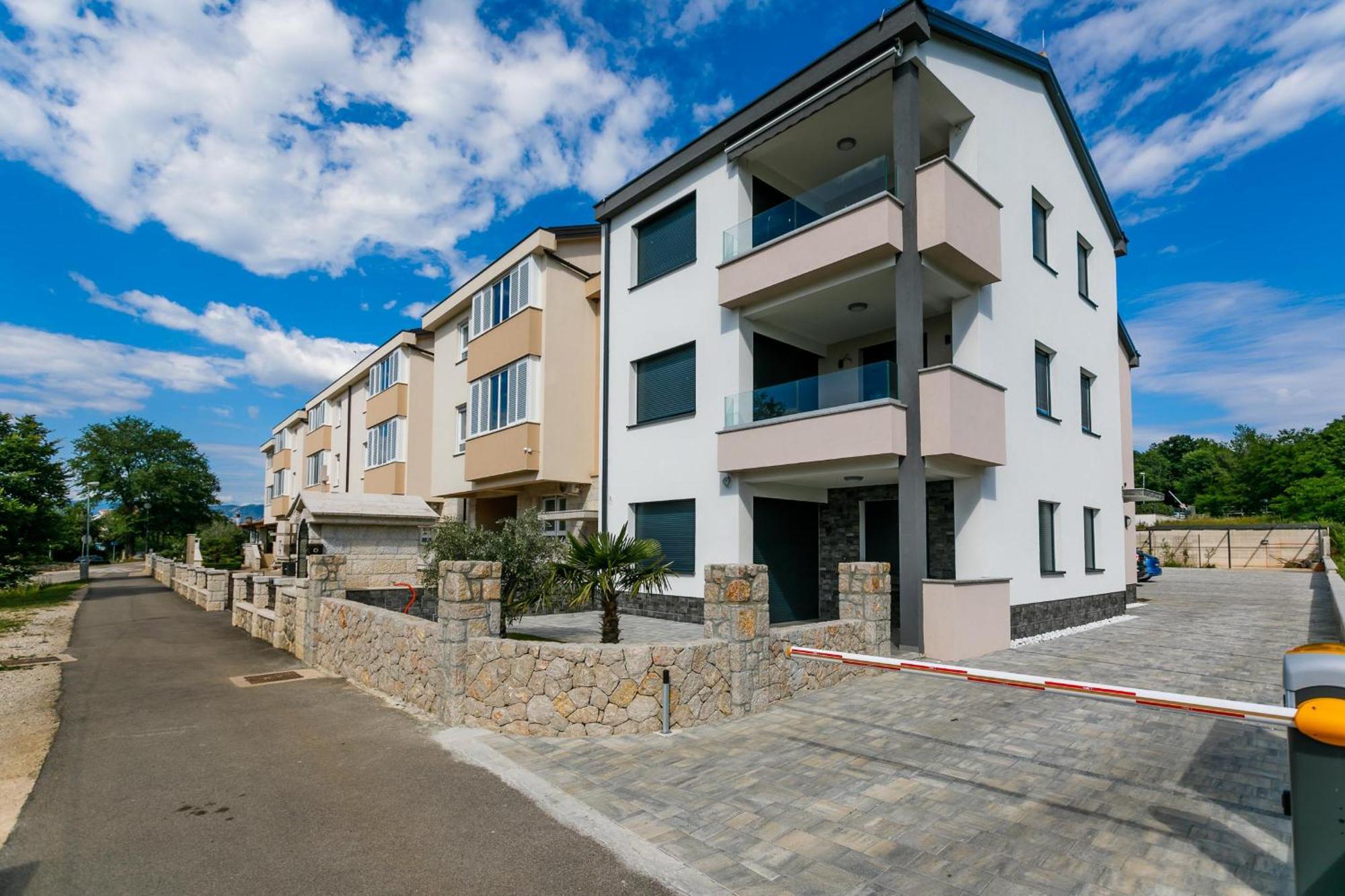 2A Partment Rukavina Apartment Njivice Exterior photo